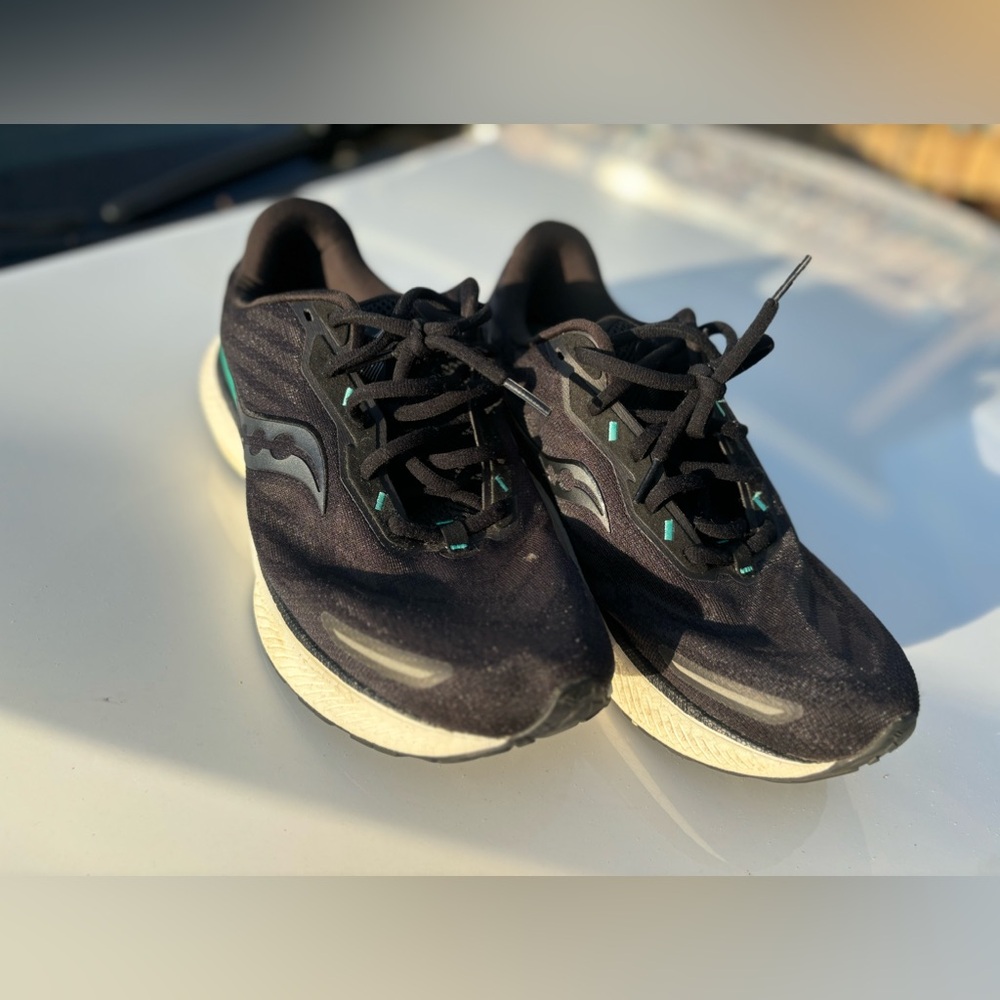 Saucony Triumph 19 Running Walking Shoes Women’s Size 12 Wide Sneakers - Picture 5 of 16